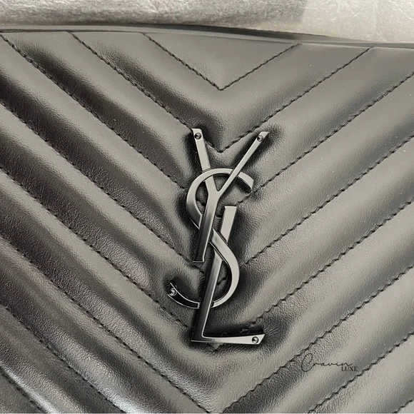 ❌❌SOLD❌❌ New Saint Laurent Lou Camera Bag Black - Picture 4 of 10